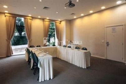 Quality Suites Vila Olimpia 4*