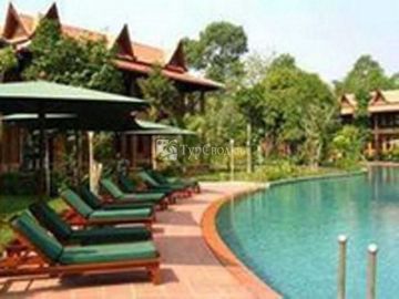 Angkor Village Hotel 4*