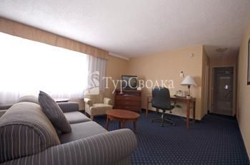 BEST WESTERN PLUS Suites Downtown 3*