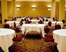 Coast Plaza Hotel & Conference Centre 3*