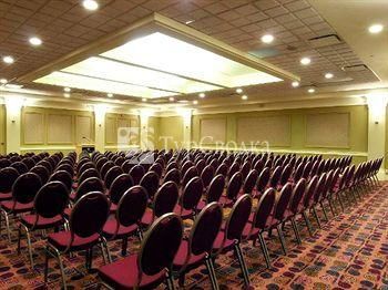Executive Royal Inn North Calgary 3*