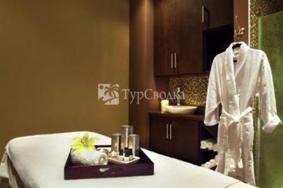 Four Points by Sheraton Calgary Airport 4*