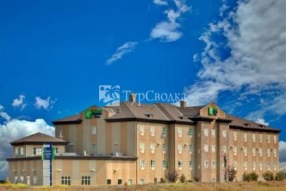 Holiday Inn Express Hotel & Suites Airport Calgary 2*