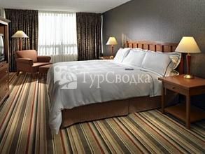 Radisson Hotel Calgary Airport 3*