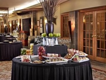 Radisson Hotel & Conference Center Canmore 3*