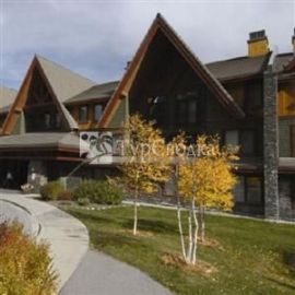 The Resort at Canmore Banff 3*