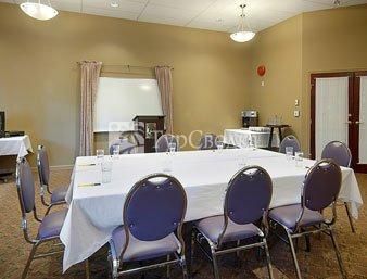 Super 8 Castlegar BC 2*