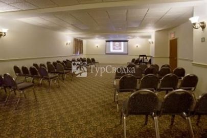 Clarion Inn and Conference Center Gananoque 2*