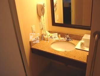 Days Inn Hamilton (Canada) 3*