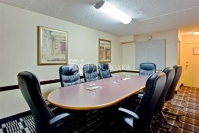 Holiday Inn Express Stoney Creek Hamilton (Canada) 2*
