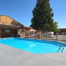 Chinook & Oasis Motel 1*