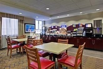 Holiday Inn Express & Suites Kincardine 3*