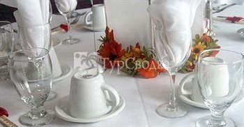 Confederation Place Hotel 2*