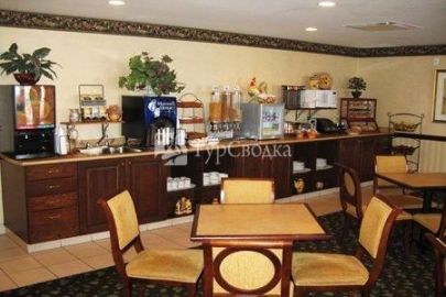 Country Inn & Suites London South 2*