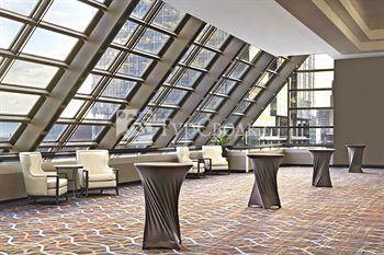 Sheraton Le Centre Montreal Hotel 4*