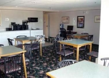 Comfort Inn Moose Jaw 2*