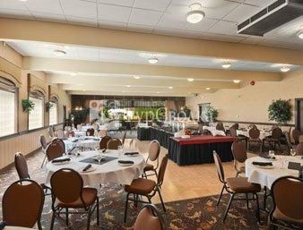 Ramada Inn & Suites Penticton 3*