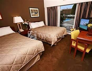 Comfort Inn Vancouver Airport 3*