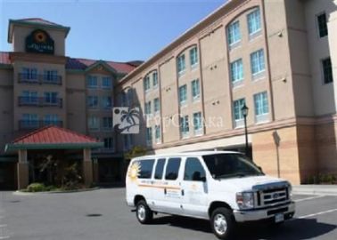 La Quinta Inn Vancouver Airport 3*