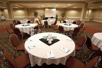 Hilton Garden Inn Saskatoon Downtown 3*