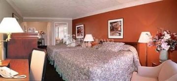 Traveller's Inn - On Gorge 2*