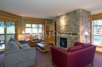 Legends Hotel Whistler 4*