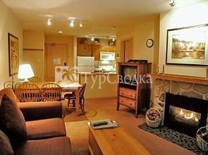 Town Plaza Suites by ResortQuest Whistler 3*