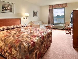 Super 8 Motel Whitecourt 2*