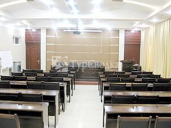 Yue Jia Business Hotel (Bayan Nur Linhe Shengli Road) 3*