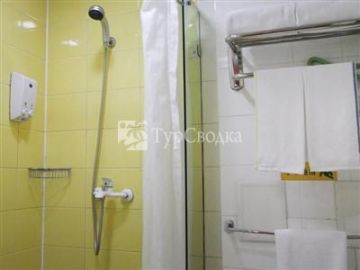Home Inn Nongzhanguan 2*