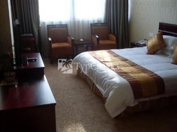 Golden Sunshine Hotel 2*