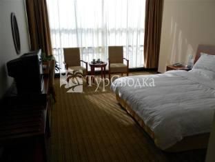 Green Tree Inn Dongying Petroleum University Express Hotel 3*