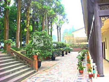 Phoenix Lake Hotel 3*