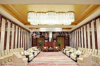 Howard Johnson Riverfront Plaza Fuzhou 5*