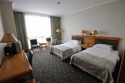 Jinchuan Hotel 3*
