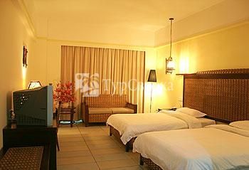 Serengeti Hotel 3*