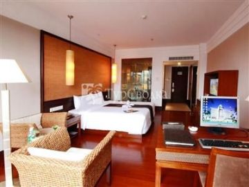 Wuzhishan International Hotel 4*