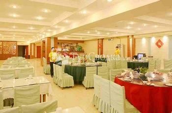 Beibei Hotel Harbin 2*