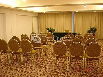 Wanda Holiday Express Hotel Harbin 3*