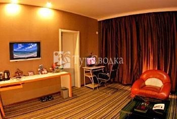 Zhuoyue Hotel Central Street 3*