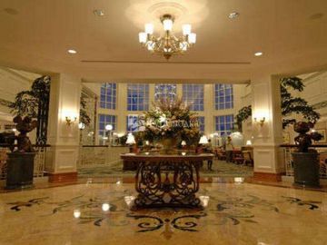 Hong Kong Disneyland Hotel 5*