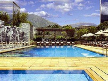 Hotel Novotel Hong Kong Citygate 4*