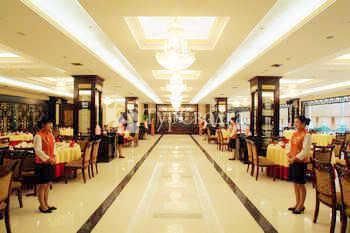 Pujing Hotel 4*