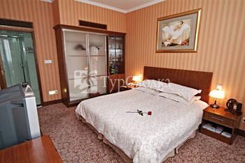 Wutong Hotel 3*