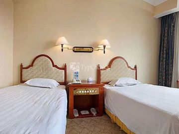 Santiago Hotel Qingdao 3*