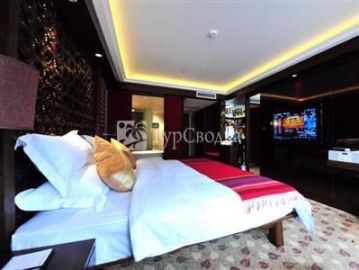 Lijiang Best Li Hotel 5*
