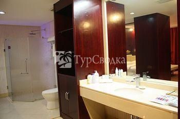 Fushilong International Hotel 4*