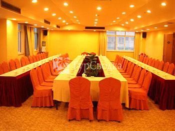 Boni International Hotel 4*
