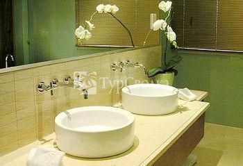 Ramada Hotel Meizhou 4*