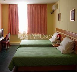 Home Inn (Nanchang Shanghai North Road) 2*